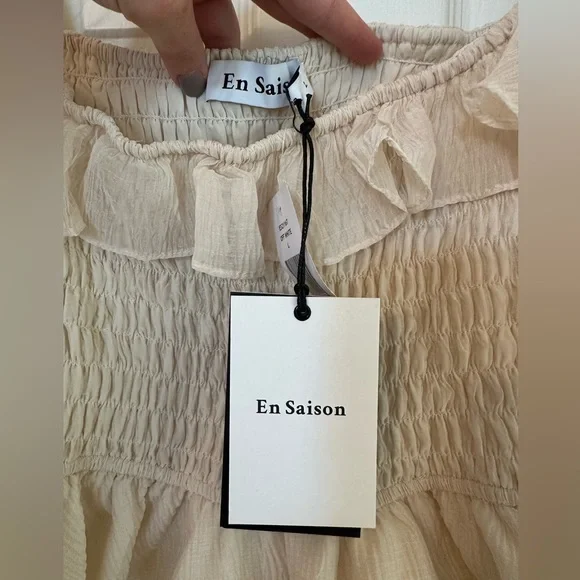 NWT En Saison Cropped Smocked Top Size L - Picture 4 of 6